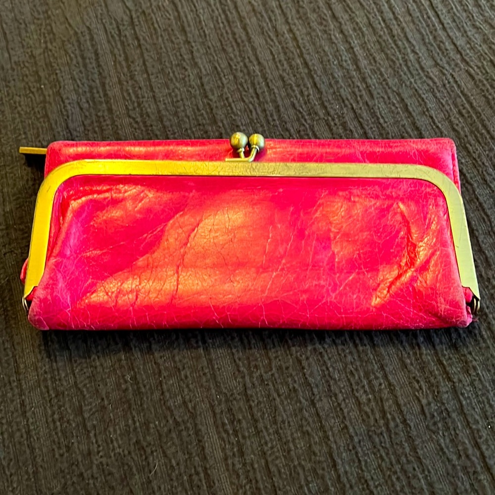 HOBO Rachel Continental Wallet- pink